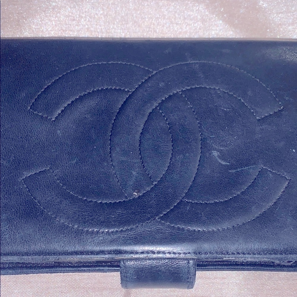 CHANEL Black Leather  GUC Authentic